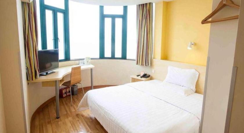 7 Days Inn Shanghai Minhang Dongchuan Road Jiaotong University Екстер'єр фото